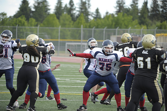 Sirens VS Maniax 6-4-11 085