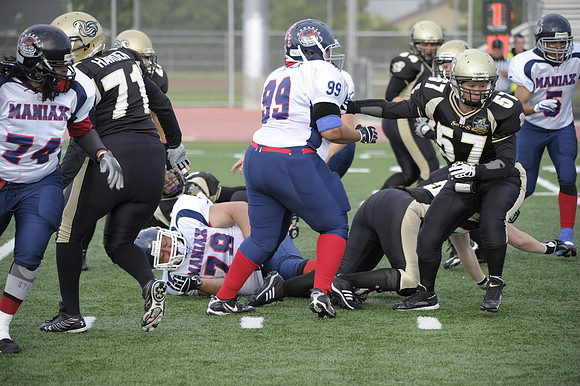 Sirens VS Maniax 6-4-11 059