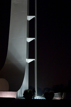 Sun Dial Bridge at Night16507112008